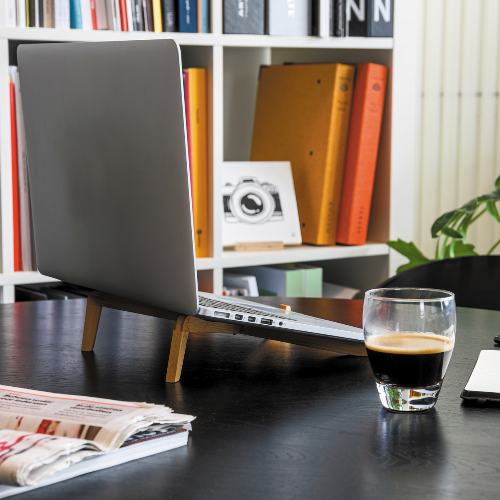 Support ordinateur portable en bambou personnalisable