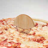 Roulette à découper pour pizza en bambou personnalisable