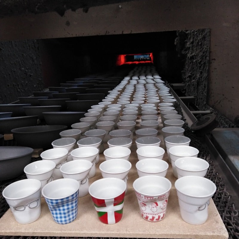 Tasse à café froissée en porcelaine personnalisable fabrication France 🇫🇷